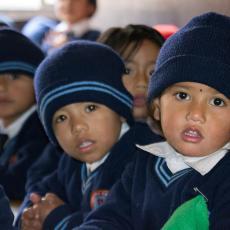 Enfants dans une école au Népal